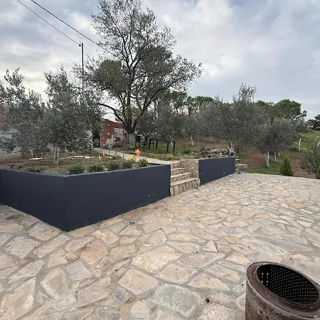 Serenity Mountain House Dağ evi *