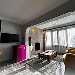 Dağ evi Serenity Mountain House